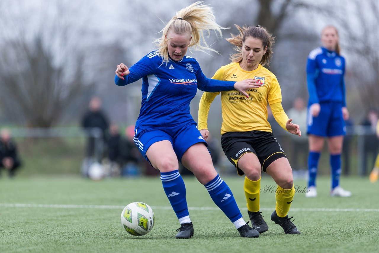 Bild 158 - F SSC Hagen Ahrensburg - SV Frisia Risum-Lindholm : Ergebnis: 1:2